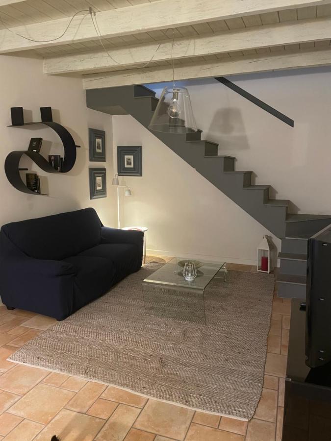 Suite Home Al Centro Di Sassari Bagian luar foto