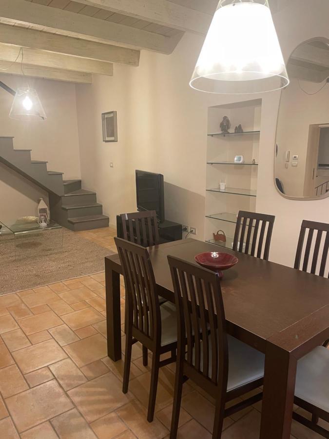 Suite Home Al Centro Di Sassari Bagian luar foto